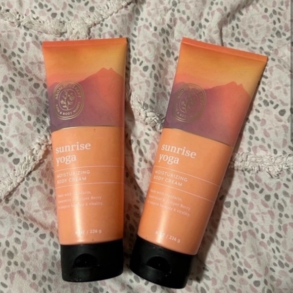 Bath and Body Works Aromatherapy Sunrise Yoga Moisturizing Body Cream, Pack of 2 - Picture 2 of 4
